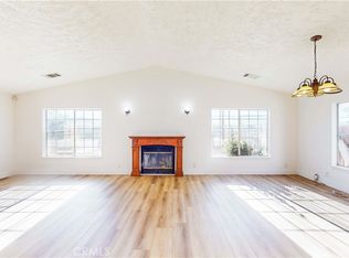 19164 Rock Springs Rd, Hesperia, CA 92345