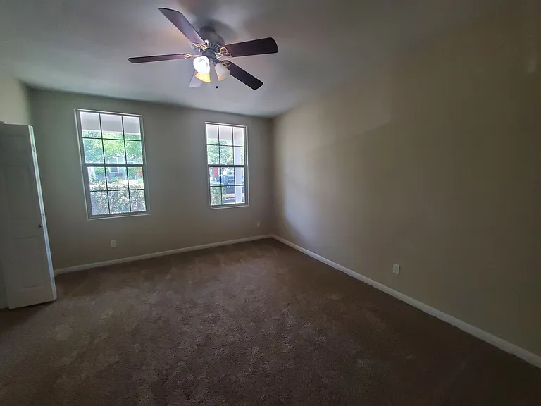 435 McGarity — Photo 10