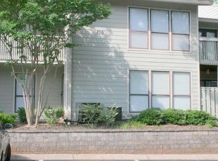 702 Park Ridge Cir, Marietta, GA 30068