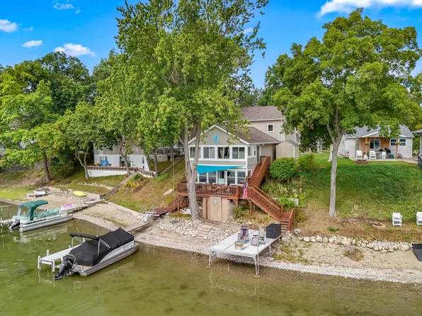 747 Gilead Shores Dr, Bronson, MI 49028