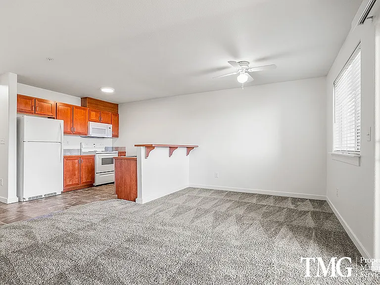 1017 SE 12th Ave — Photo 98