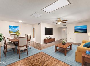 10439 W Kingswood Cir, Sun City, AZ 85351