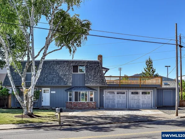 2112 Applegate St, Philomath, OR 97370