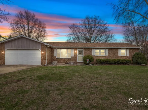 1101 N Hedge Ave, Kankakee, IL 60901