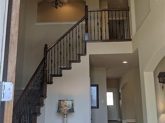 4th image of 2409 Sandi Ln