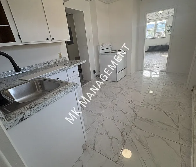 405 S Main Ave #5 — Photo 7