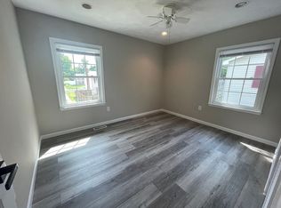 1021 Christmas Ln, Gambrills, MD 21054