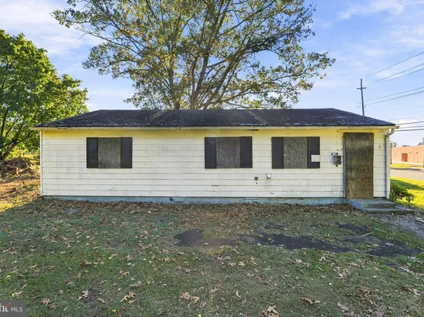 8228 Park Ave, Pennsauken, NJ 08109