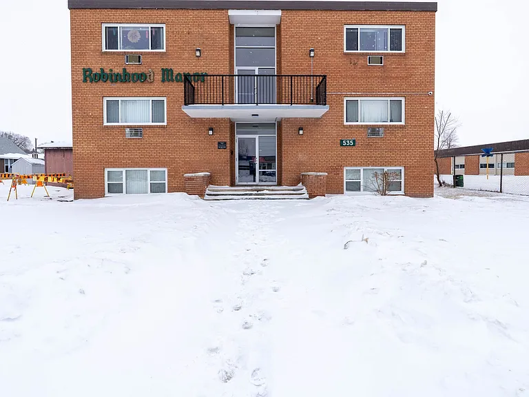 535 Grey St — Photo 1