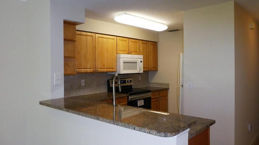 1st image of 2038 Alta Meadows Ln #0
