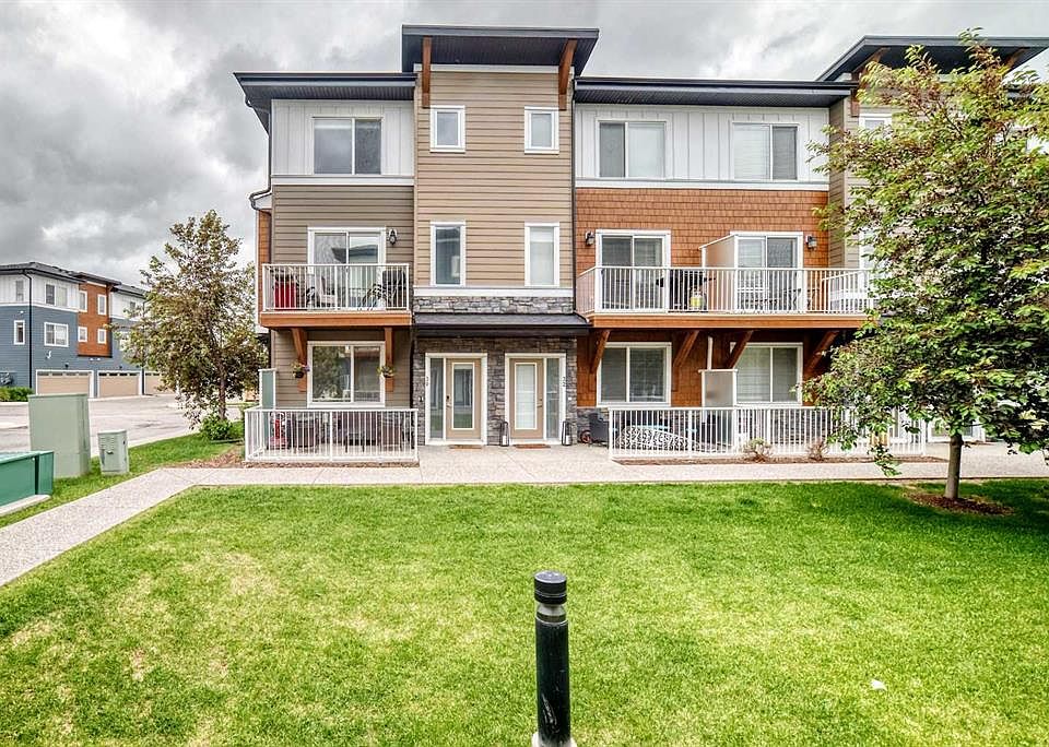 1st image of 111 W Rainbow Falls Gate #30