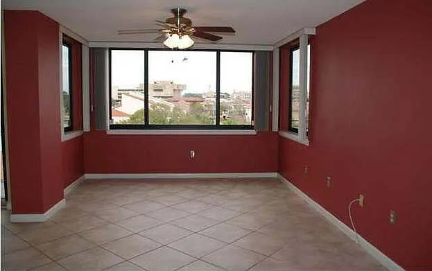 402 Port Royal Way — Photo 69