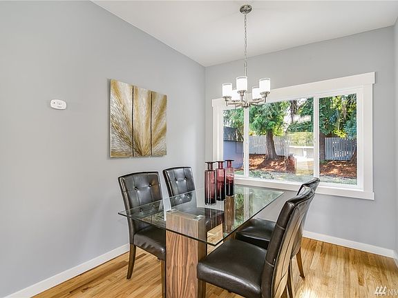 5th image of 16015 SE 9th St