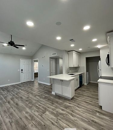 2nd image of 1019 S Hiawassee Rd APT 3824