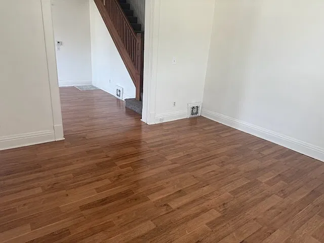 60 E Ash St — Photo 4