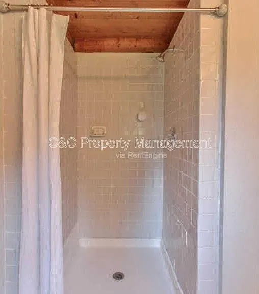 1420 Munras Ave #B — Photo 8