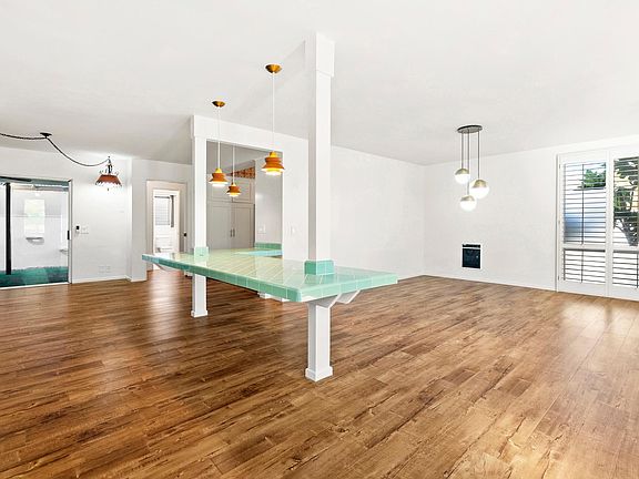 4th image of 1213 Lyndon St #1