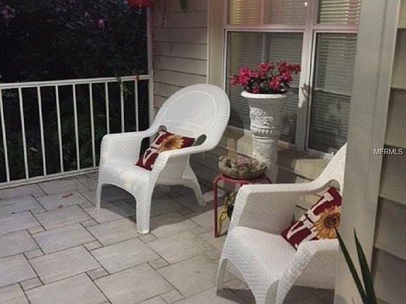 3rd image of 6819 Summer Cove Dr