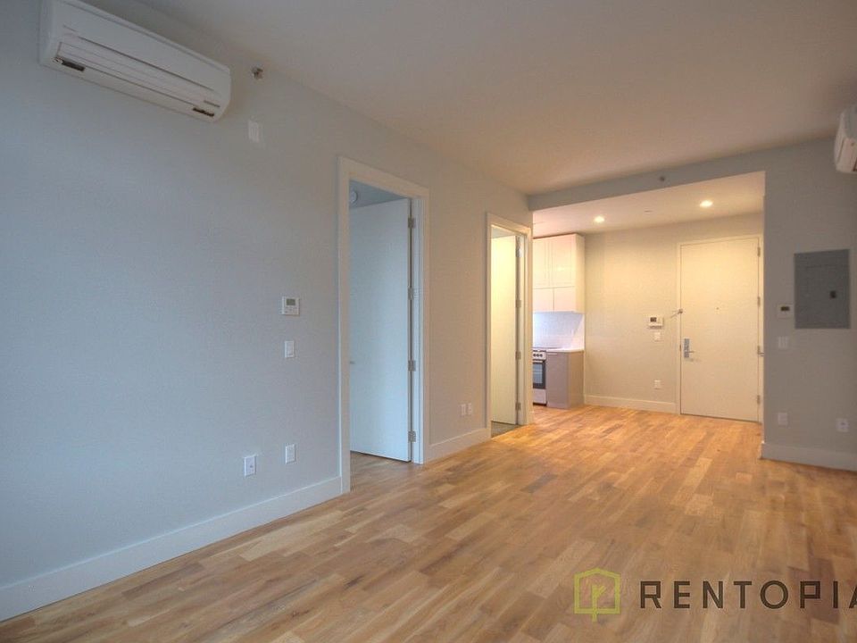2nd image of 1003 Greene Ave #411