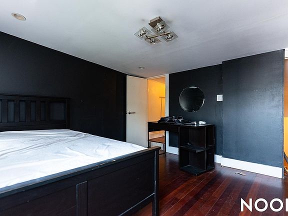 5th image of 289 Harman St #3R