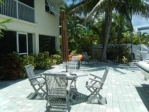 1st image of 847 Caribbean Dr E