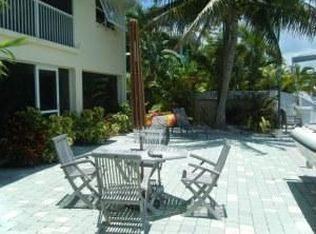 847 Caribbean Dr E, Summerland Key, FL 33042