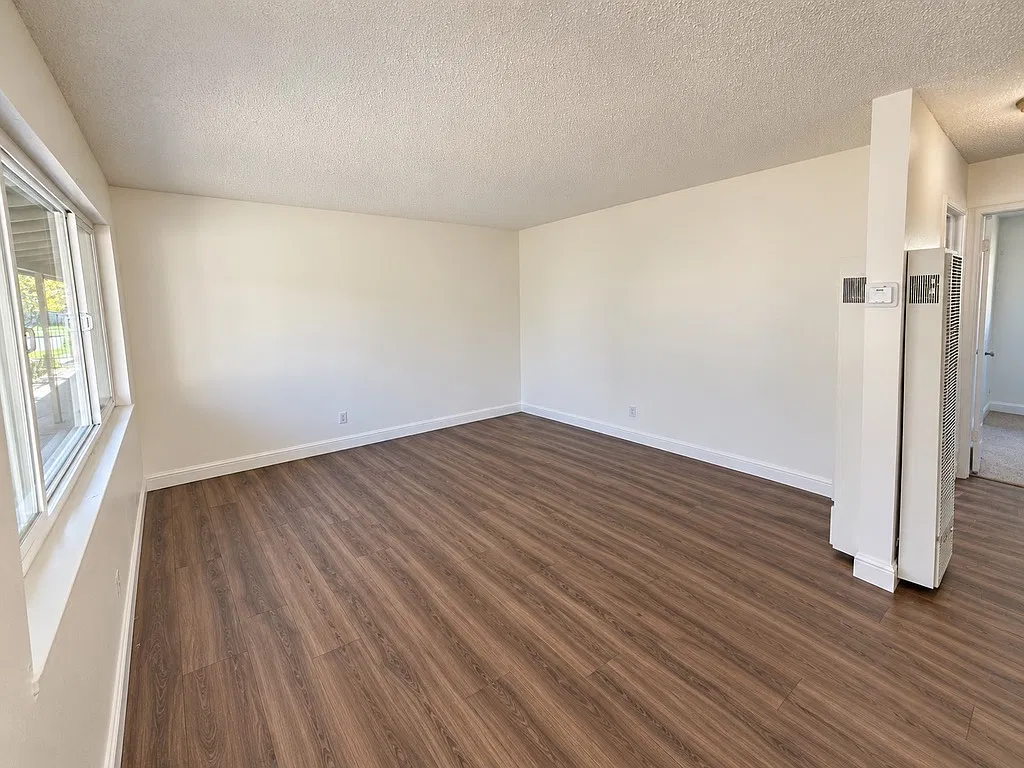 2 bed, 625 sqft, $1,100 — Photo 3