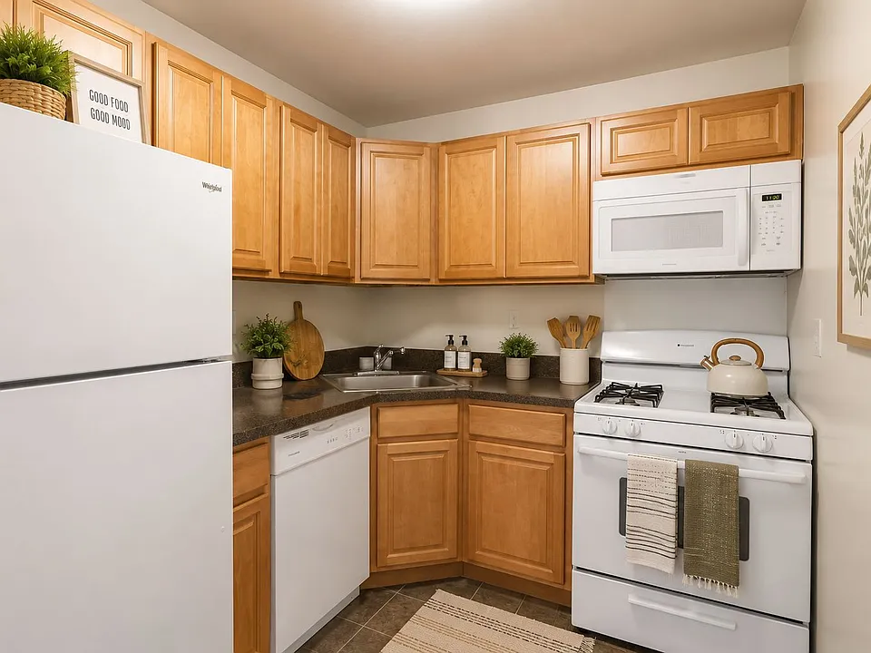 Country Village Apartment Homes