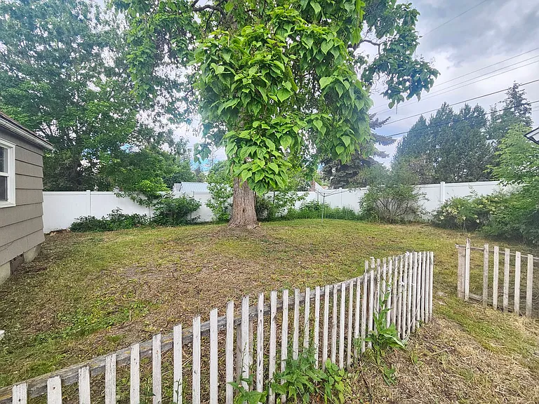 2704 W Garland Ave — Photo 5