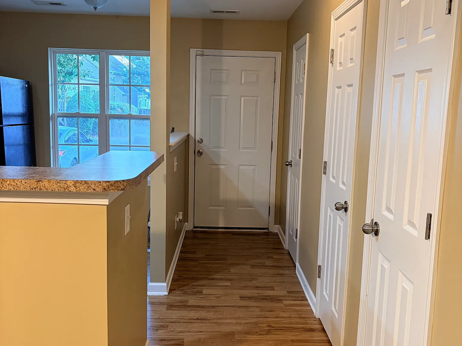 2 bed, 2.5 bath, 1128 sqft, $1,500 — Photo 3