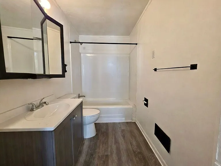 1801 N Wisconsin St — Photo 7