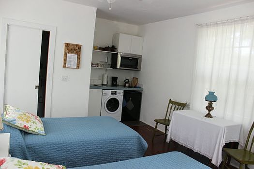 Studio, showing kitchenette