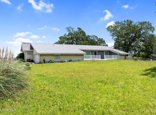 110 Gull Dr, Sneads Ferry, NC 28460