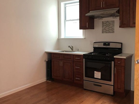 5th image of 4731 37th St APT 3A