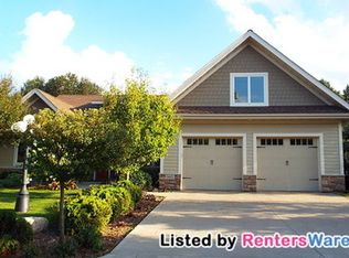 9485 Lake Rd, Woodbury, MN 55125