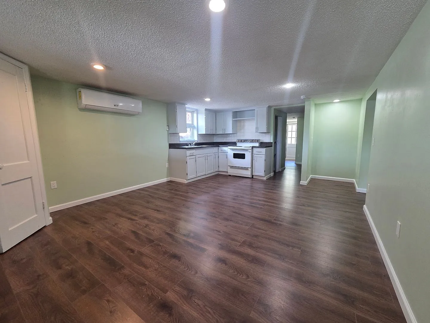 2 Bedroom / 1 Bath chalet style Mtn Retreat duplex — Photo 2