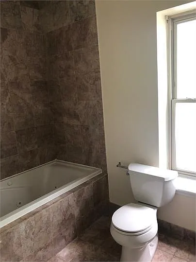 1901 N Kimball Ave — Photo 12