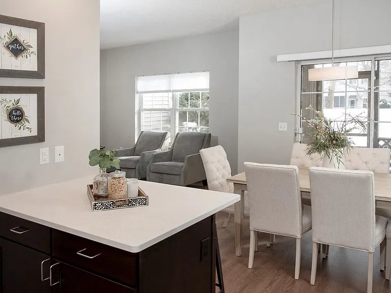 Cedar Pointe Townhomes — Photo 3