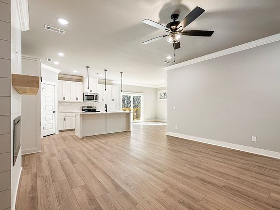 4th image of 3 Celtic Dr