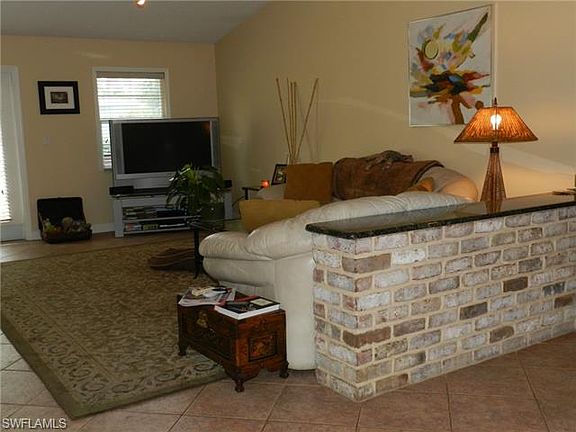 4th image of 1325 Diana Ave