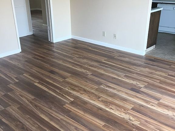 2nd image of 572 E Foothill Blvd APT 4