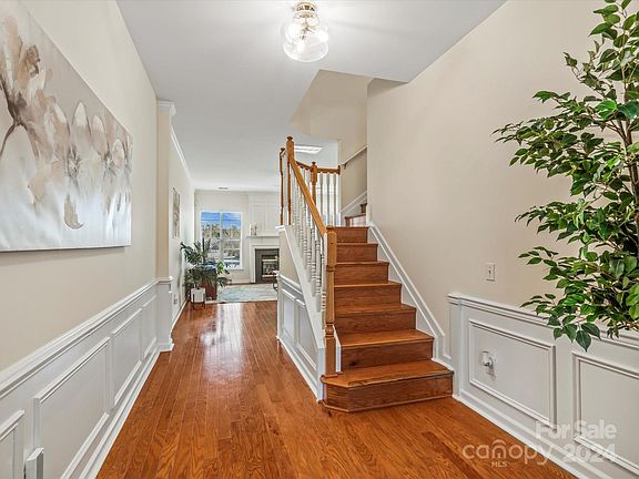 3rd image of 8845 Ormeau Dr