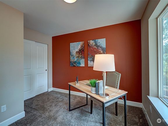 4th image of 10705 36th Street E