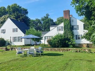 12249 Manor Rd, Glen Arm, MD 21057