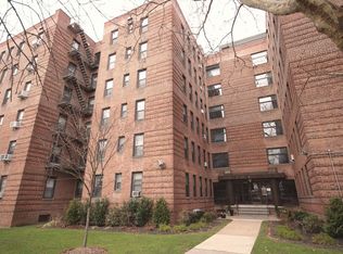 2251 Knapp St APT 4D, Brooklyn, NY 11229