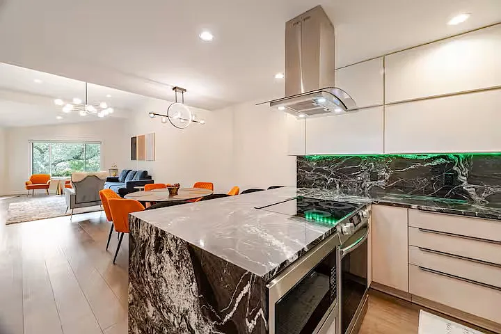 3 bed, 2.5 bath, 1800 sqft, $3,250 — Photo 3