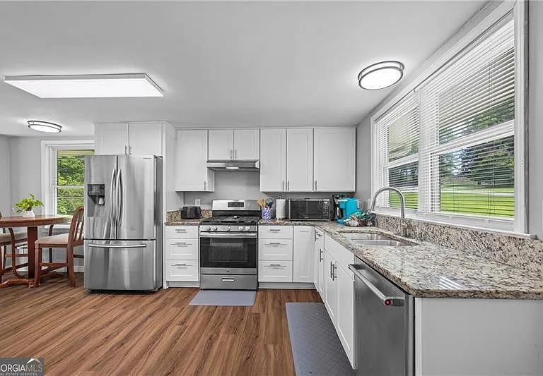 1314 Hidden Circle Dr — Photo 11
