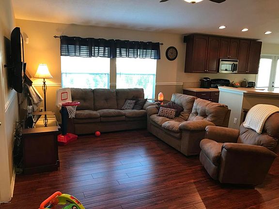5th image of 2634 Oak Haven Dr