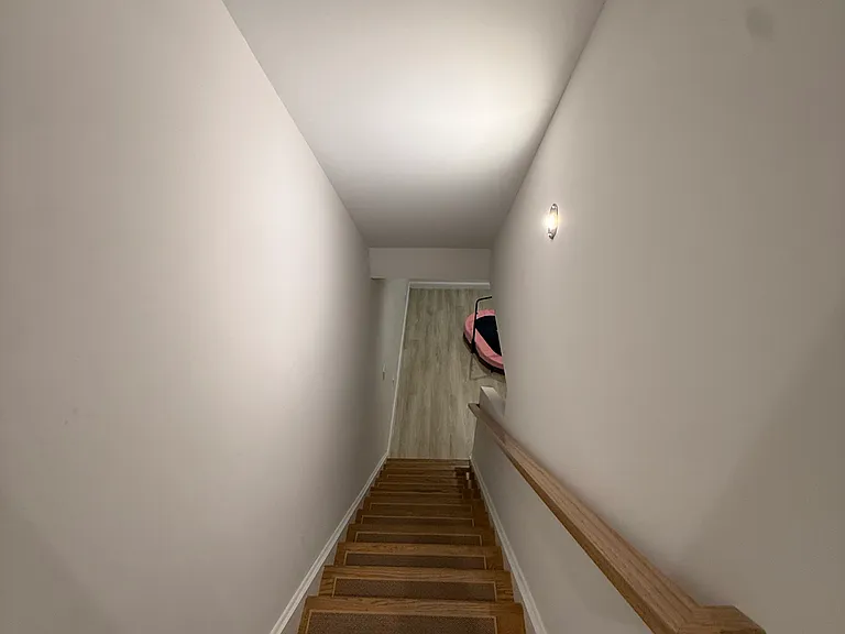 69 Oak St #B — Photo 10