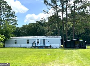 4572 Mockingbird Ln, Waycross, GA 31503